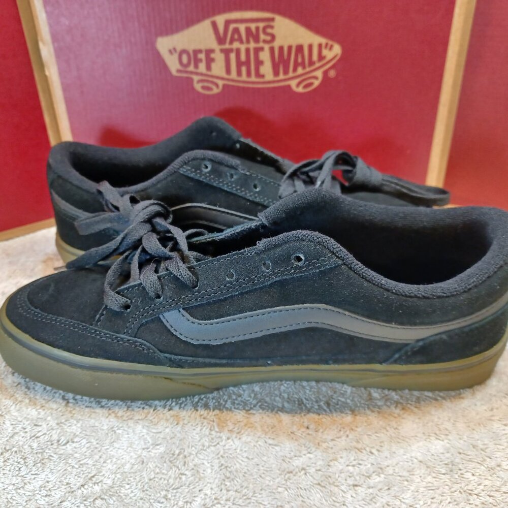 Vans Men's 9.5/Women's 11 Bearcat Black/Dark Gum VN000DT239L New - Picture 12 of 12